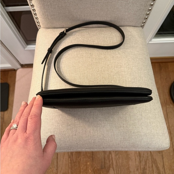 kate spade black pebble leather crossbody with gold hardware - Picture 13 of 13